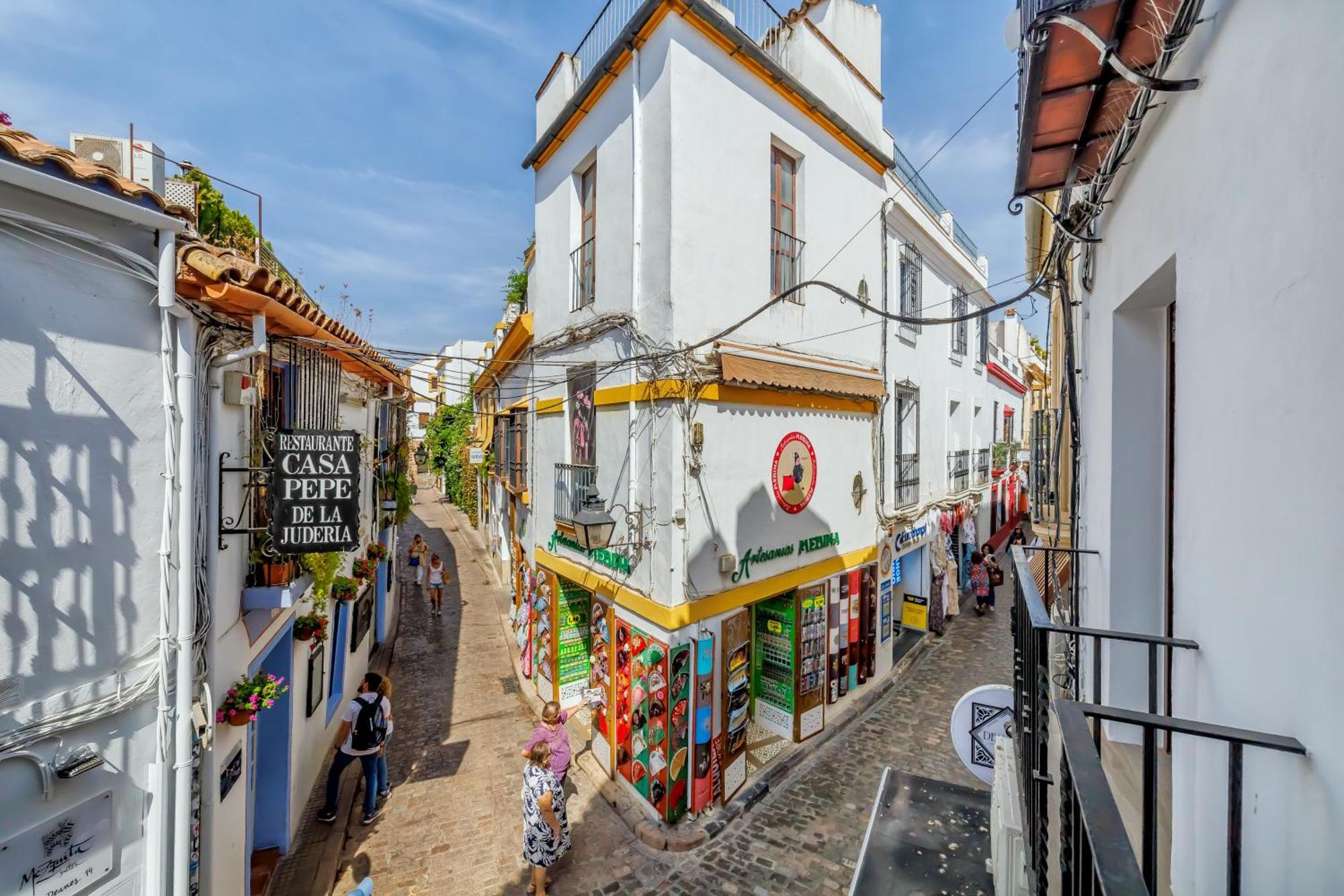 Apartamentos Deanes & Casco Historico Kordoba Bagian luar foto